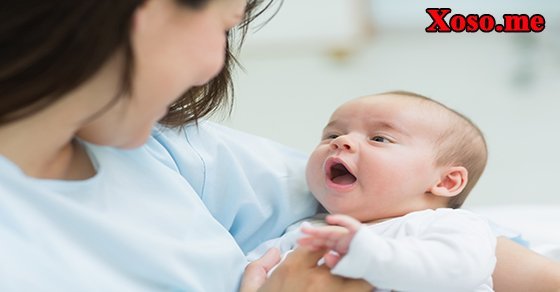 Mơ thấy mẹ bế con trai Mơ thấy mẹ bế con trai