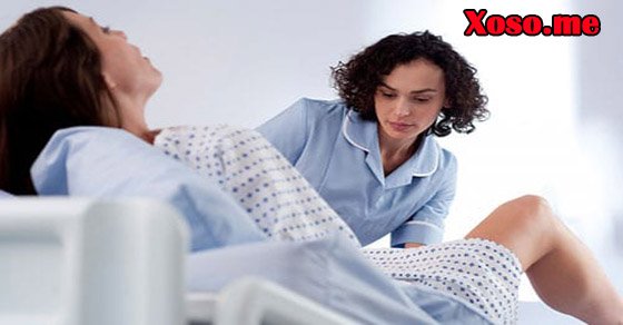 Mơ thấy người đẻ khó đánh con gì?